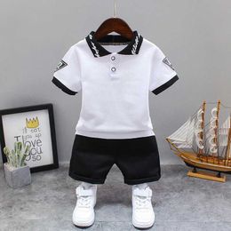 Ensembles de vêtements pour bébé garçon ensemble de vêtements d'été coréens T-shirt à revers de mode coréen Top et short deux morceaux de vêtements pour bébé