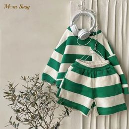 Ensembles de vêtements Bébé fille garçon coton rayé vêtements ensemble sweat à capuche et shorts 2pcs infantile enfant en bas âge enfant survêtement printemps automne été 1-7 ans 230418