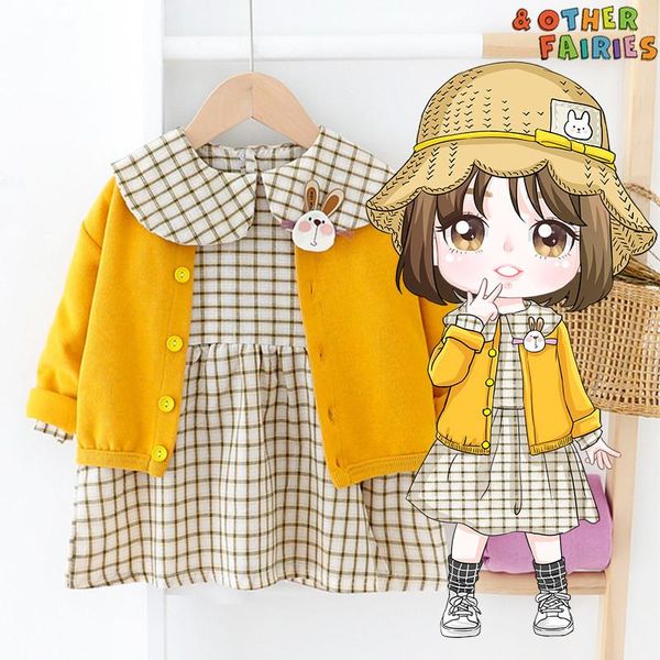 Ensembles de vêtements Vêtements pour bébés filles Automne Costume pour enfants Robe à carreaux de dessin animé Cardigan tricoté Deux pièces Costume mignon 0-4 ans Vêtements