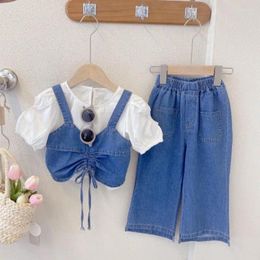 Kledingsets Babymeisjeskleding Zomer Witte T-shirt Denim Bretels En Jeans 3-delige pak Wijde pijpen Broek Koreaanse kinderset Top Bottom Set
