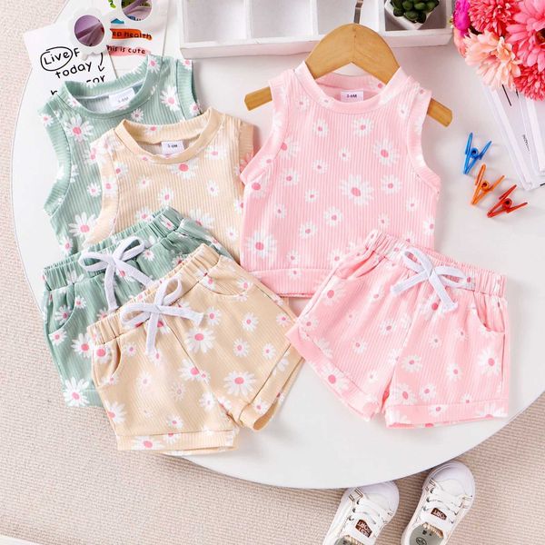 Ensembles de vêtements Baby Girl Summer Summer Floral Print Sans Sheevel Tops avec un short de taille élastique 2pcs NOUVELLE-NEU H240507