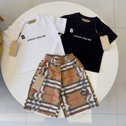 Conjuntos de ropa Pantalones cortos para bebés y niños, trajes de falda, conjuntos de ropa de lujo para niños, conjuntos de ropa clásica para niñas, trajes de media manga con letras, Londres, Inglaterra