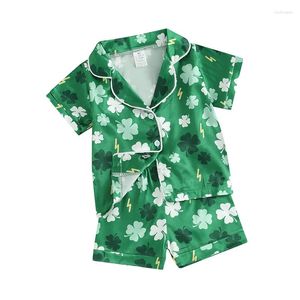 Kledingsets Baby Girls Boys St Patricks Day Pyjama -outfit Shamrock Print Shirt Shirt Shirt Green Shorts Kinderen Sleepwear zomer