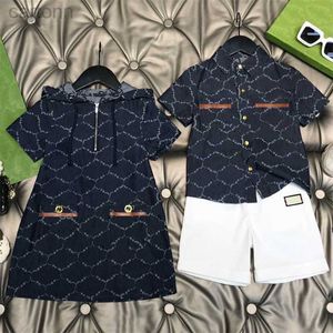 Kledingsets Baby kinderkleding Ontwerper Jongens geruite overhemdsets Meisjes geruite jurk met capuchon Mode-kledingpakken Kinderkostuum met korte mouwen en korte mouwen ldd240311