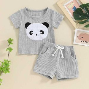 Ensembles de vêtements Baby Shorts Set à manches courtes T-shirt Panda à manche à manches courtes avec tenue neurée H240507