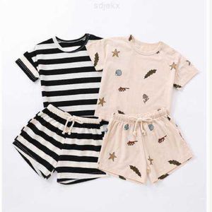 Ensembles de vêtements Baifei vente en gros Oem coton doux enfants vêtements infantile 2 pièces chemise haute et tenue courte unisexe bébé