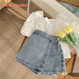 Ensembles de vêtements Bear Leader Girls Suit Summer coréen Sweet Lace Hollow Shirt Fake Two Denim Shorts Vêtements Kids 230630 Drop Livrot B Dhwhx