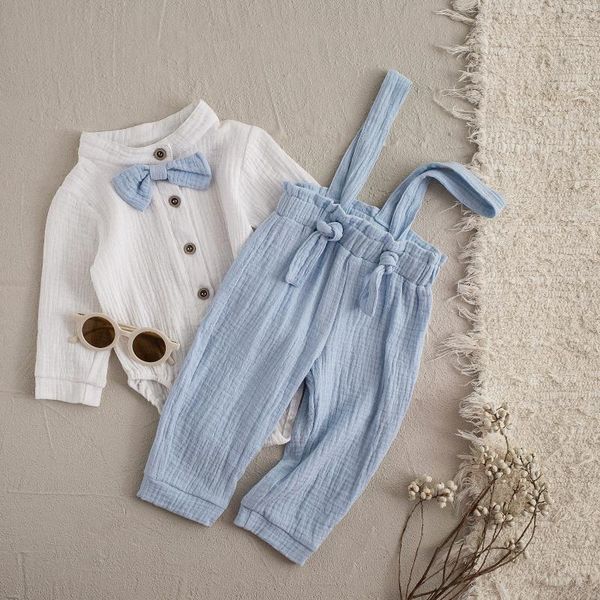 Ensembles de vêtements Born Baby Boy Vêtements en coton biologique Ensemble Romper Bretelles Infant Toddler Bowtie Chemise Printemps Confortable Outfit 3-24M