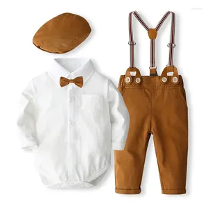 Kledingsets Geboren babyjongens 3-delige herenoutfits Lange mouw Bowtie Romper Jarretelbroek Hoed Set Babykleding