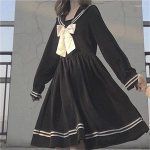 Ensembles de vêtements avec nœud papillon, ligne a ample, mode longueur aux genoux, mignon Empire Preppy Style japonais, uniforme scolaire noir assorti