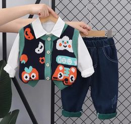 Conjuntos de ropa Primavera otoño ropa traje 2023 moda dibujos animados tigre suéter chaleco + camisas + pantalones 3 piezas trajes infantiles disfraz para niños pequeños 230927