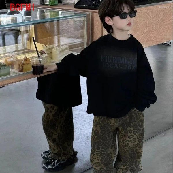 Sets de ropa Boys 2024 Primavera Autumn Coreano Corea Niños Negro Sweinshirt Leopard Vintage Denim Pantalones sueltos Set de moda