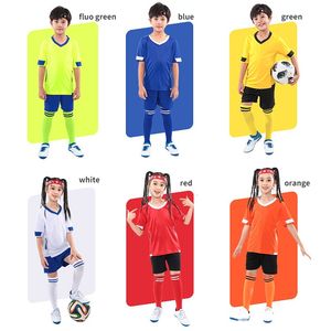 Conjuntos de roupas meninos camisas de futebol agasalho de futebol crianças uniformes esportivos kits de roupas esportivas para crianças meninas camisa de futebol em branco terno 230626