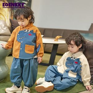 Kledingsets Jongenssets Lente Herfst Kindermode Overhemd Koreaanse vrijetijdskleding Dinosaurusoverhemden Broeken Tweedelig 2023 Trend 230830