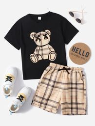 Kledingsets Casual jongens cartoon beer t-shirt tops + kaki shorts broek schoolkinderen trainingspak kinderen zomer 2-delige set outfit 4-14 jaar 230927