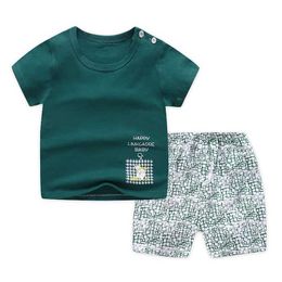 Conjuntos de ropa Ropa para niños casuales Juego de 2 piezas Camiseta de niño fresco Green+pantalones cortos Ropa de atletismo Ropa para niños