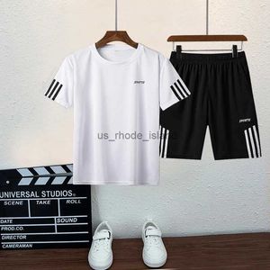 Ensembles de vêtements Enfants Garçon Fille Séchage rapide Vêtements de badminton Uniforme Kid Tennis Maillots à manches courtes T-shirt Haut et short 2pcs Survêtement