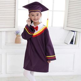Vêtements Fents Children Groche de remise des diplômes de l'école primaire préscol