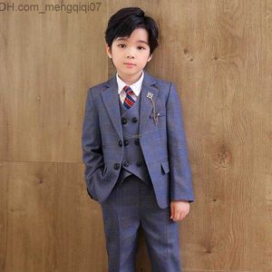 Ensembles de vêtements Ensemble de mariage formel pour enfants Veste plate pour enfants Débardeur Pantalon Robe photo Robe de soirée d'anniversaire pour garçons Robe de graduation pour enfants Z230717