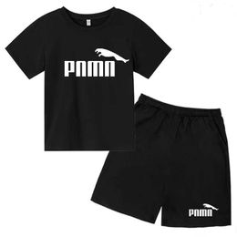 Ensembles de vêtements pour enfants T-shirt d'été garçons / filles 3-13 ans Top noir + shorts de mode décontractée lettre d'impression belles filles Sunshine Sports Setl240509