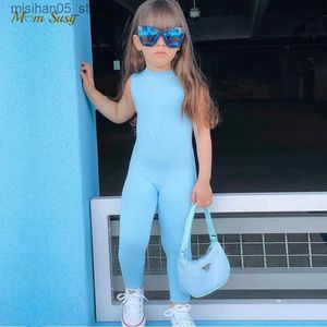 Vêtements Ensemble Fashion Baby Girl Boy Barfless Sans combinaison Toddler Body Body Suit Slim Rober Pant Saut d'été Saut-amorces Vêtements 2-7Y Q240425