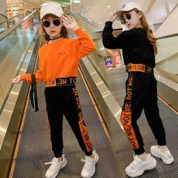 Clothing Sets Fashion girl clothing set autumn and spring childrens clothing long sleeved top+pants 2PCS track clothing childrens clothing set 4 6 8 10 12 YL2403