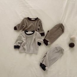 Ensembles de vêtements à la mode coréenne Ins Enfant pour les enfants pour garçons et filles vêtements pour bébés garçon fille