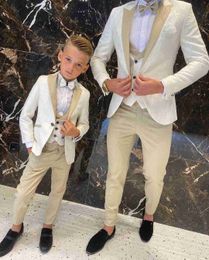 Kledingsets Bloempatroon Boy formele pakken Diner Tuxedos Little Boys Groomsmen Kids voor bruiloftsfeest Prom Pak Wear Ensembles de Blazers W0224