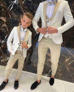 Conjuntos de ropa Patrón floral Niño Trajes formales Cena Esmoquin Niños pequeños Padrinos de boda Niños para el banquete de boda Traje de baile Desgaste Ensembles De Blazers W0224