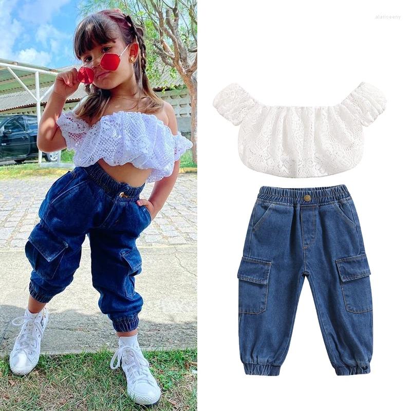 Conjuntos de ropa FOCUSNORM 1-5Y Moda de verano Ropa para niñas 2 piezas de encaje floral con hombros descubiertos Camisetas de manga corta Pantalones de mezclilla azul