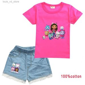 Kledingsets Gabbys Dollhouse Cats kleding Peuter Girls Casual Outfits Boys Summer Clothing Kids Katoenen T-shirts + Denim shorts 2 stks Sets T240415