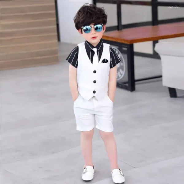 Ensembles de vêtements Gentleman Kids Vest Short Shirt Fashion Robe formelle Fleur Fleur Boys Marid Mariage Été Banniversaire Party Enfants