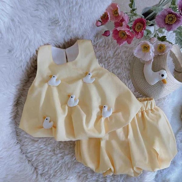 Ensembles de vêtements Girl's 3D Mignon Duck Duck Robes 2024 Été jaune sans manches en vrac Bourne de fleur en vrac Deux pièces Suit 2 à 6 ans