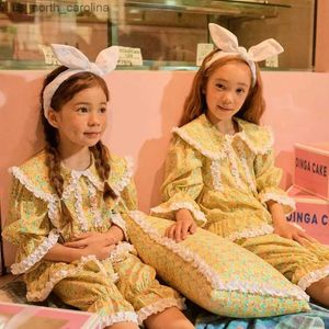Kledingsets Meisjes Katoenen Gele Bloemen Pyjama Sets. Vintage Peuter Kinderen Pan Kraag Pyjama Set Slaapkleding R231106