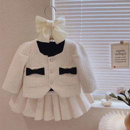 Ensembles de vêtements Filles Boutique Tenues Vêtements d'hiver Ensemble Costume Vintage 1-10 ans Enfants Princesse Enfant 2 pièces Manteau Jupe Doux Tweed Tenue 231019