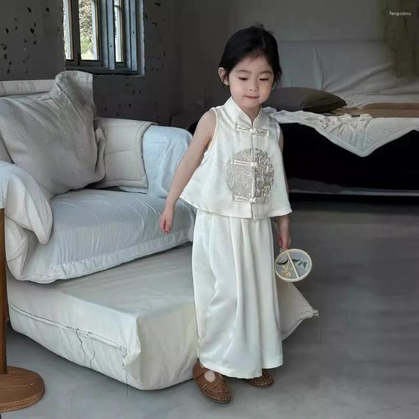 Ensembles de vêtements Girls Set Style Chinois Broidered Vest Hanfu Sans manches Tops Pantalons de jambe larges Toddler Vêtements 1-13Y