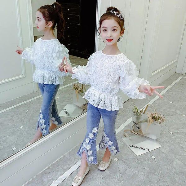 Ensembles de vêtements Filles Set Teen School Spring White Lace 3D Fleurs Top Flare Jeans Enfants Survêtement élégant pour 6 8 10 12 13 ans