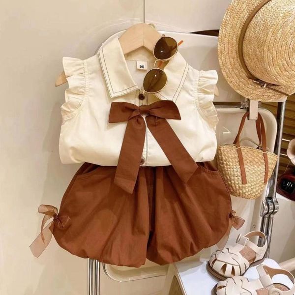 Conjuntos de ropa Conjunto de niñas Tops Pantalones Cinta de 2 piezas Manga corta Moda Pantalones cortos marrones Dulce europeo Casual Trajes para niños 2-7 años