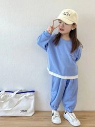 Kledingsets Girls Spring en Autumn Suit 2023 Children S Mode Fashionable Sports Sweater Tweater Set 230307