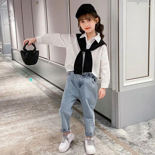 Vêtements Définit les costumes de filles 2024 printemps et automne coréen étudiant de mode de vêtements de vêtements jeans 2pcs