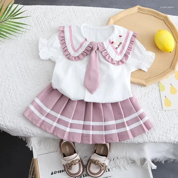 Ensembles de vêtements pour filles à manches courtes d'été 2024 Baby Children's Japenese College Style Cartoon Jupe plissée mignonne à deux pièces 1 à 6 ans