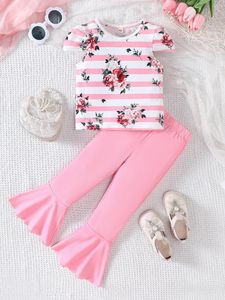 Ensembles de vêtements Girls Summer Sweet and Cute Leisure Vacation Style Ensemble avec une imprimé fleur Stripe Top Pink Flare Pants Two Piece