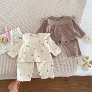 Conjuntos de ropa Ig ropa nacida de moda bebé pijamas niña estampado estampado de cerezo de mangas largas pantalones pantalones de sueño set de dos piezas 0-2 años
