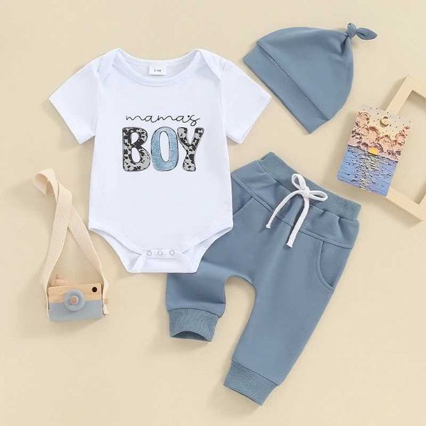 Ensembles de vêtements Baby Boy Boy Summer Toddler Toddler Lettre Imprimé Couchée courte avec pantalon et chapeau 3pcs NOUVELLE-NEU H240507