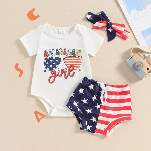 Vêtements ensembles Baby Girl 4 juillet Le lettre de tenue imprime-t-il à manches courtes avec un short étoilé Stripe Shorts 3pcs