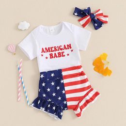 Kledingsets Baby Baby Girl Fourth Of July Outfits Briefprint Romper Top Ruche Shorts Hoofdband Geboren kleding