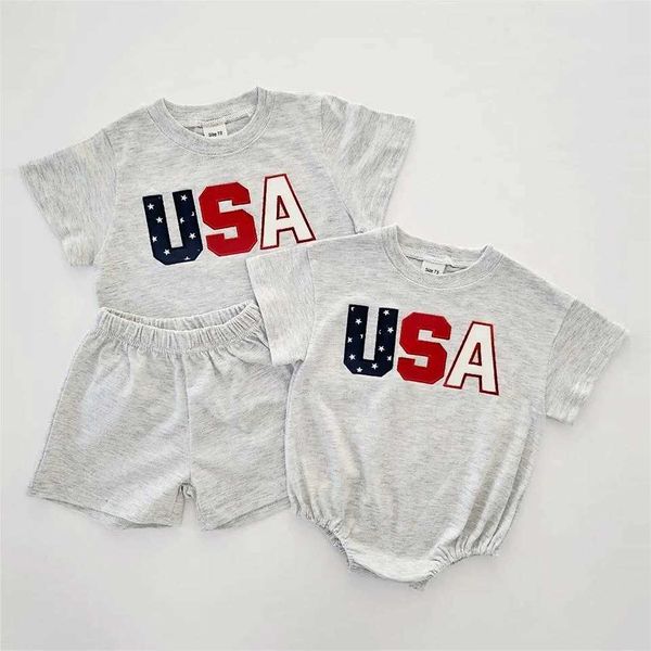 Ensembles de vêtements INS 2023 Toddler Boys USA Imprimest Star Stripe T-shirt + short Set Baby Girls Tentigy Set Court-manche