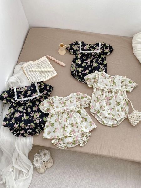 Vêtements Ensembles Is Summer Baby Girl Vêtements Set à manches courtes Fleur Shirts Tops Bloors Shorts 2pcs Tenues Princess Soeur Match Romper Suit