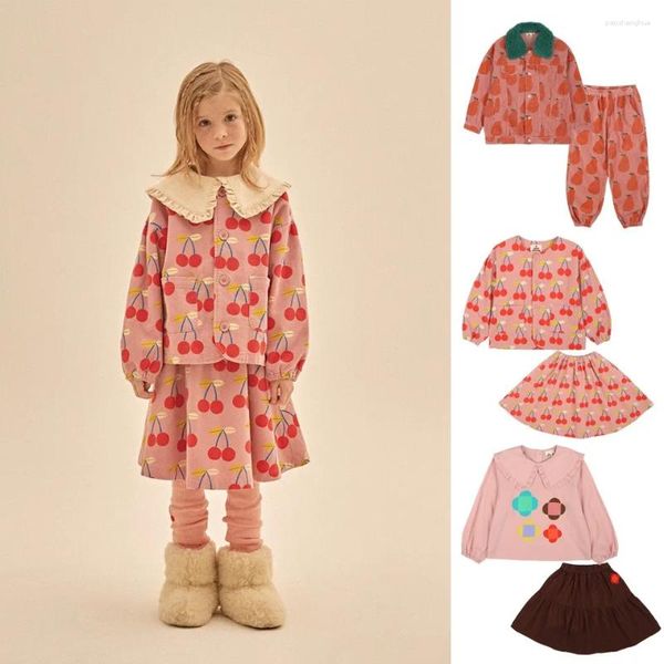 Sets de ropa JM Corea Kids Chaqueta Capas informales 2024 Autumn Pear Cherry Estampado Estampado Subiendo Sweet Girls Top y faldas Set