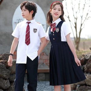 Kledingsets Kid Japans schooluniform Wit overhemd Marine geplooide overgooier Broek Shorts Vlinderdas voor meisje Jongen kledingset Student